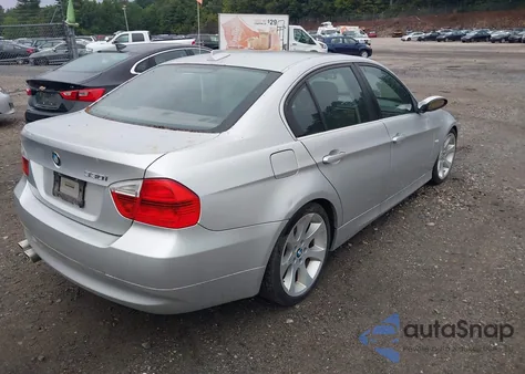 2006 BMW 330I z USA, uszkodzony, nr VIN WBAVB33576AZ86541